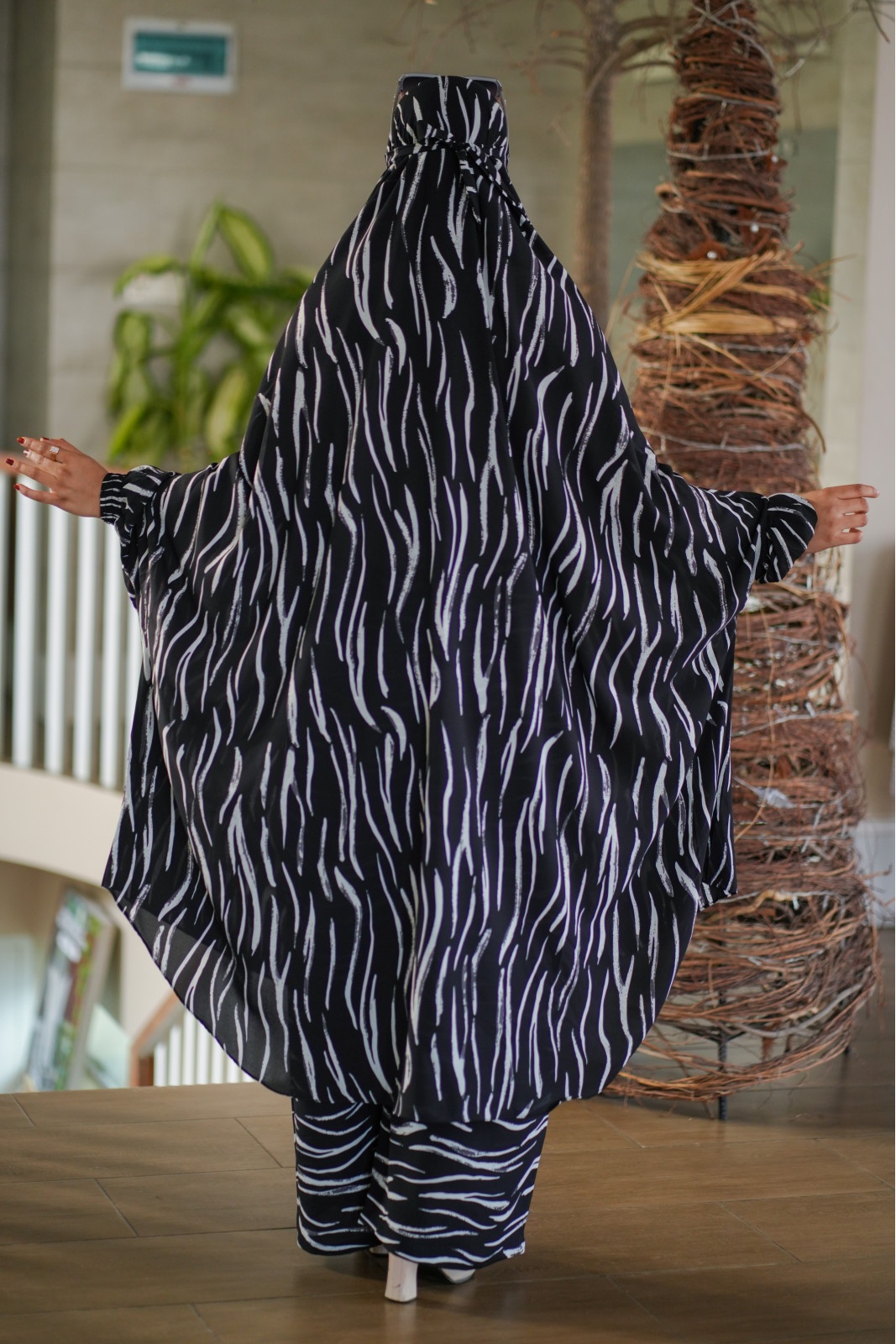 Luxury Mishori Silk Khimar Set | Code 640 - Image 2